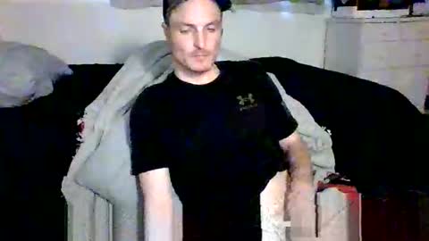 Snapshot of dee4dayz19 chatting on June 8, 12:14 am Dee4dayz online show from June 8, 12:14 am