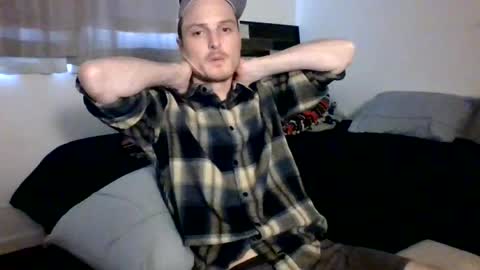 Dee4dayz online show from August 4, 9:50 pm