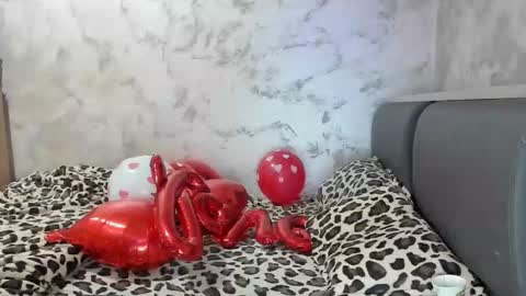    .dee dee 25   .dee dee 25 online show from October 24, 4:20 am