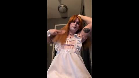 Snapshot of deedeequeen420 chatting on February 25, 8:29 pm deedeequeen420 online show from February 25, 8:29 pm