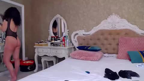 Snapshot of deenajay chatting on February 25, 6:23 am DeenaJay online show from February 25, 6:23 am