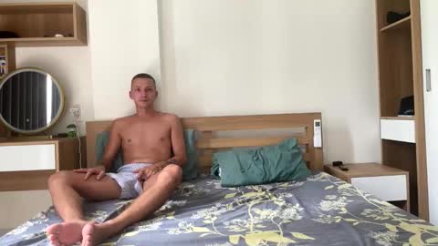 Snapshot of deepboysx chatting on October 21, 2:23 am deepboysx online show from October 21, 2:23 am