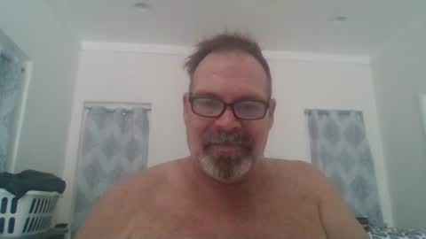 Snapshot of deepdiveme chatting on October 15, 6:52 pm deepdiveme online show from October 15, 6:52 pm