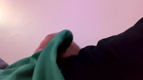 Snapshot of deepinthewave chatting on October 2, 5:47 am Dee online show from October 2, 5:47 am