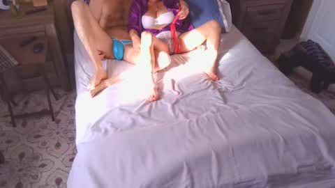 Snapshot of deeplyhydrates chatting on February 21, 6:31 pm deeplyhydrates online show from February 21, 6:31 pm