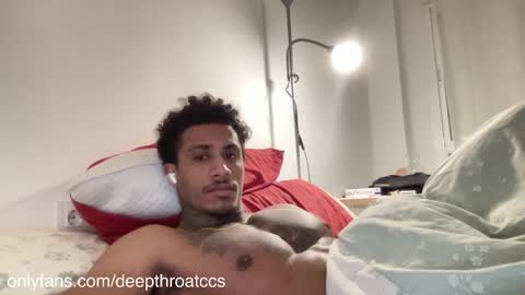 Snapshot of deepthroatfucker_ccs chatting on December 24, 1:50 pm deepthroatfucker_ccs online show from December 24, 1:50 pm