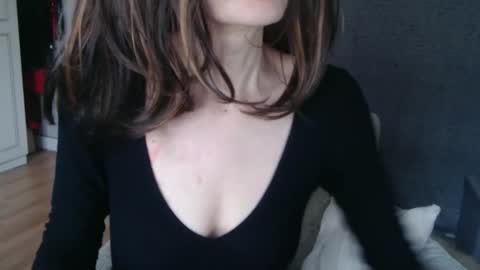 Snapshot of deessedivine chatting on November 8, 2:50 pm KamiDevi online show from November 8, 2:50 pm