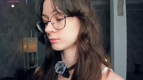 Amy online show from December 17, 7:09 pm