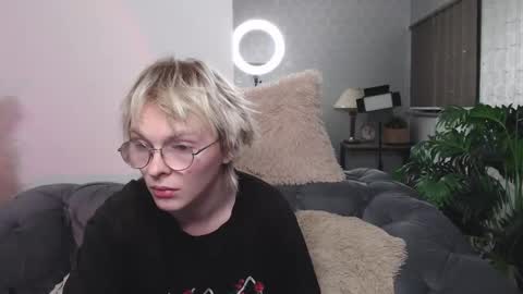 deficitt online show from December 23, 8:36 pm