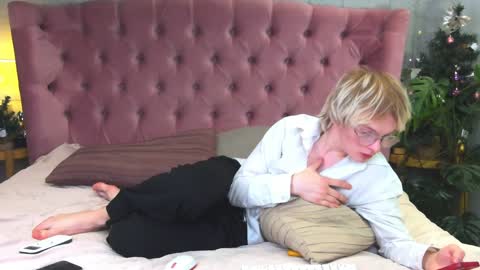 deficitt online show from January 15, 1:23 am