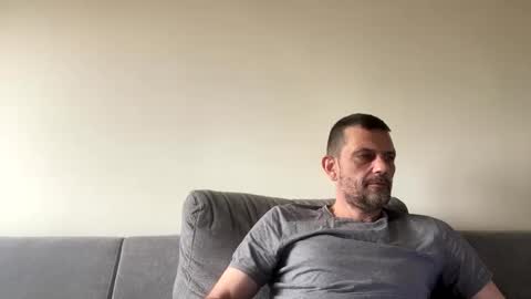 Defloy online show from November 15, 9:39 am