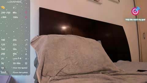 Snapshot of deibi_strong chatting on November 6, 6:09 pm deibi online show from November 6, 6:09 pm