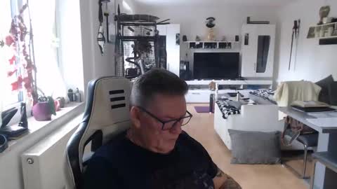 deinprinz2312 online show from March 24, 8:19 am