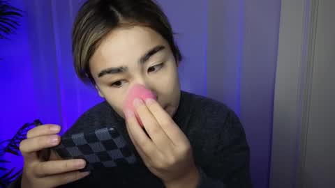 Snapshot of deiri_destiny chatting on December 7, 5:37 am sexy bimbo little kitty asian misstress quen princes sexy girl you can just call me pleasure online show from December 7, 5:37 am