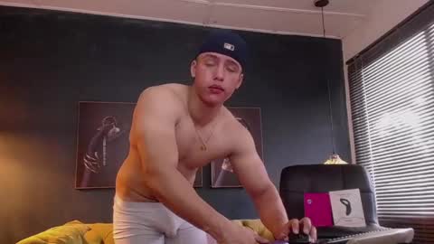 Deivid online show from April 16, 2:51 pm