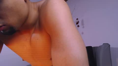 Snapshot of deivy_gram chatting on December 22, 3:22 am DEIVY online show from December 22, 3:22 am
