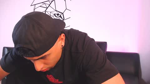Snapshot of deivy_gram chatting on January 11, 3:55 am DEIVY online show from January 11, 3:55 am