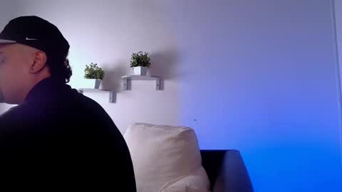  DEIVY  online show from January 18, 2:26 am