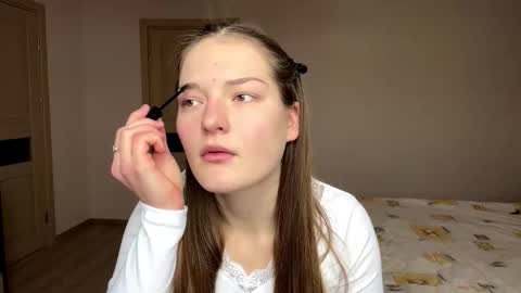 Snapshot of dejameneal chatting on February 13, 7:59 am Mila online show from February 13, 7:59 am