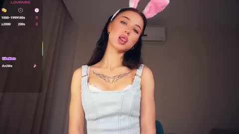 Hello everyone Im Tessa Make yourself comfortable. Were going to have fun together  online show from November 26, 8:04 am