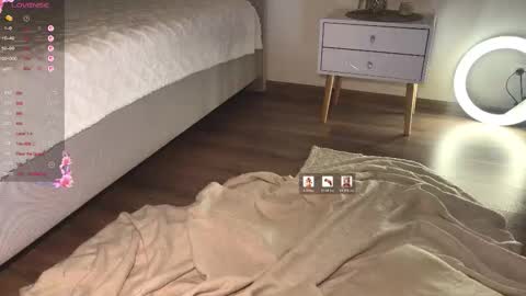 Dia online show from February 12, 4:24 pm