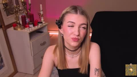 Snapshot of delcieodoherty chatting on October 29, 8:32 pm Adla online show from October 29, 8:32 pm