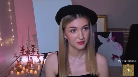 Snapshot of delcieodoherty chatting on November 14, 8:29 pm Adla online show from November 14, 8:29 pm