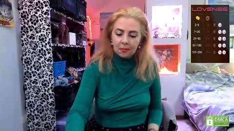Delicacat online show from September 19, 9:37 pm