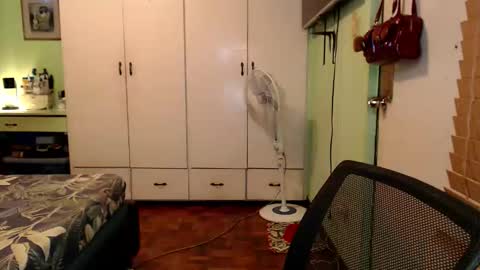 Mercedes online show from December 3, 1:57 am