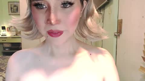 Mercedes online show from April 15, 2:29 am