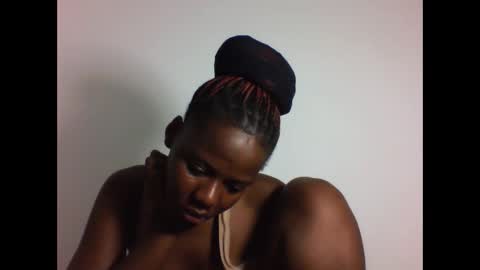 Snapshot of deliciousbabe01 chatting on February 20, 1:13 am EVAH online show from February 20, 1:13 am