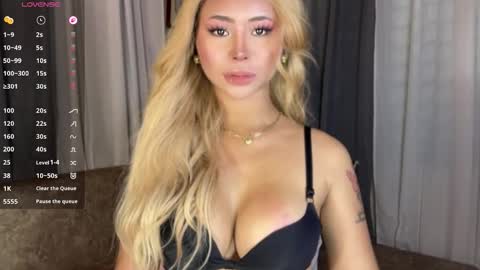 Hello your loving faye 3 online show from March 30, 10:16 am