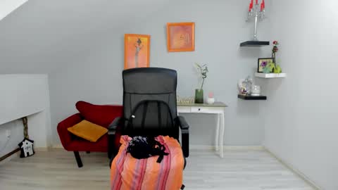 DeliciousLolly online show from October 17, 3:42 am