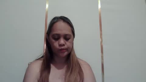mel online show from April 18, 1:42 am