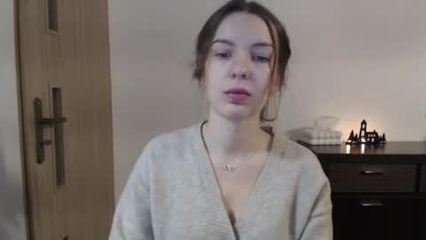 Aurora online show from January 15, 6:40 am