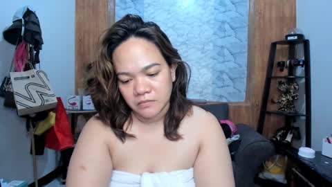 delightfulcurvy online show from February 27, 6:07 am