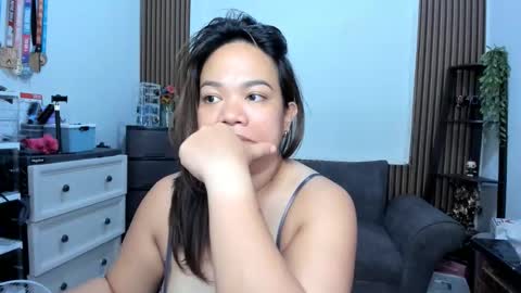 delightfulcurvy online show from September 11, 3:06 am