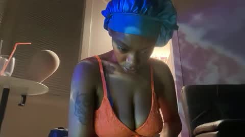 delightfuldark online show from June 9, 8:59 am