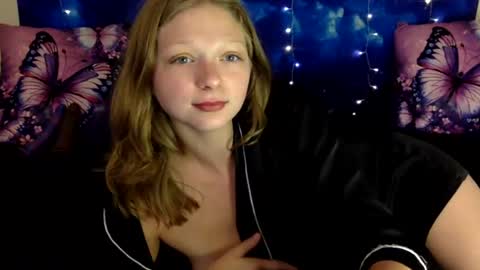 Snapshot of delilalove3412 chatting on June 16, 10:23 pm DelilaLove3412 online show from June 16, 10:23 pm
