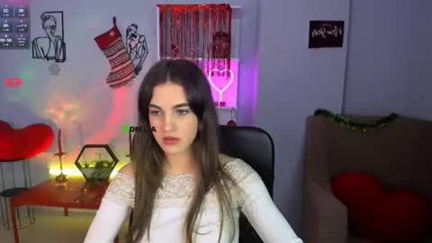 Snapshot of delina_rey chatting on January 7, 1:13 pm Deli online show from January 7, 1:13 pm