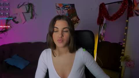 Snapshot of delina_rey chatting on January 8, 6:54 pm Deli online show from January 8, 6:54 pm