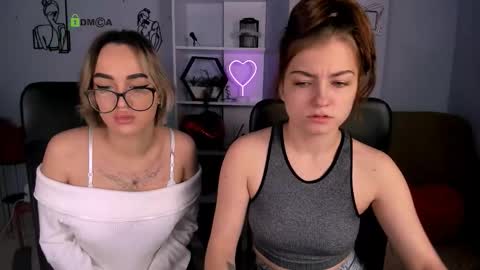 Snapshot of delina_rey chatting on January 13, 6:51 am Deli online show from January 13, 6:51 am