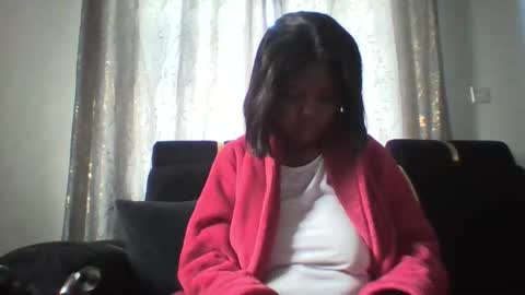 dellarine517299 online show from January 19, 6:28 am