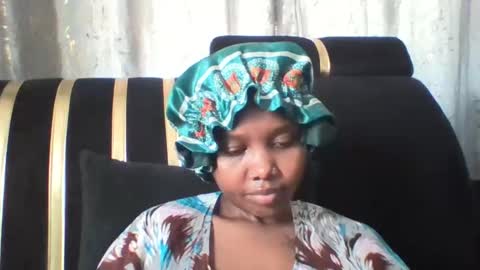 Snapshot of dellarine517299 chatting on April 15, 11:06 am dellarine517299 online show from April 15, 11:06 am