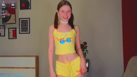 Snapshot of delorathecookie chatting on March 11, 9:48 pm Delora online show from March 11, 9:48 pm