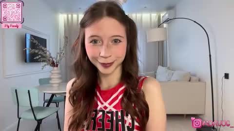 Delora online show from February 4, 8:09 am