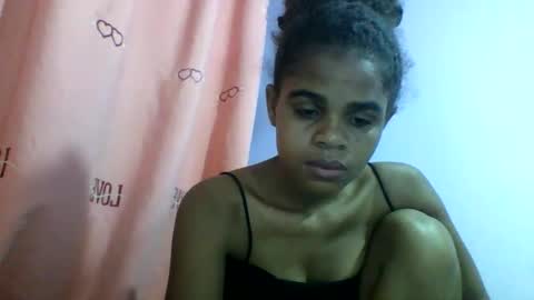 delphine online show from March 30, 11:50 pm