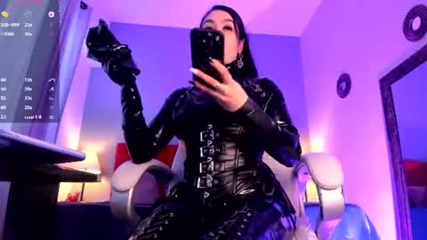 Snapshot of demetria_ghoul chatting on July 3, 1:28 pm Demetria online show from July 3, 1:28 pm