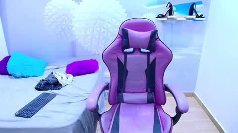 DEMI online show from October 11, 11:42 am