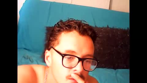 Snapshot of demian_lulu chatting on October 25, 7:08 pm demian_lulu online show from October 25, 7:08 pm